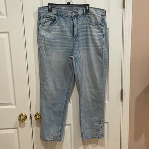 AE 90s boyfriend jeans like new condition size 18Long rainbow stitching